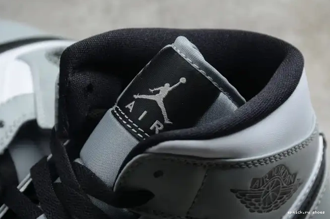 Rep 1 Light 554724-092 Jordan Mid Grey Smoke AIR 0421